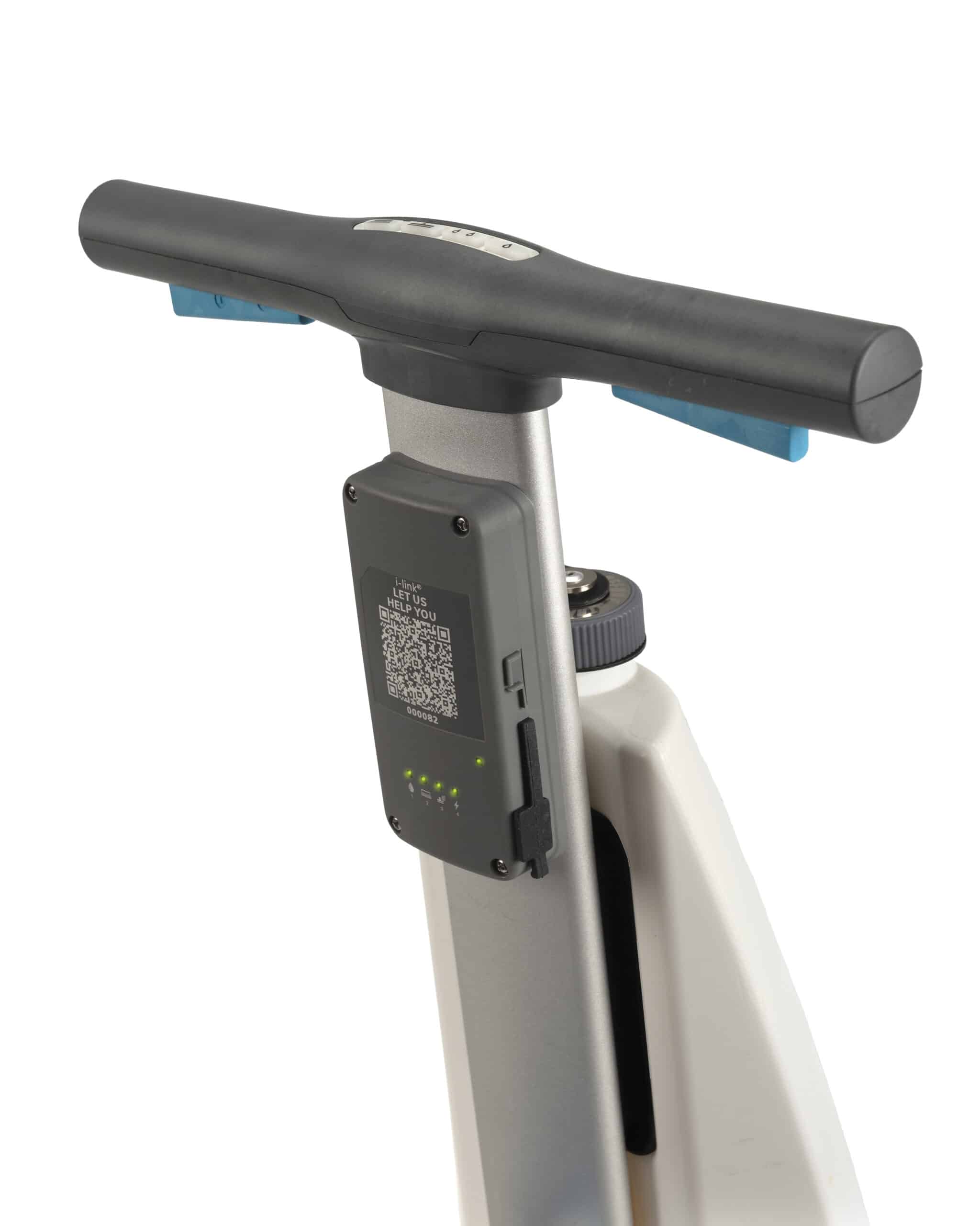The i-mop 46 MODULAR handle and self-diagnosing lights